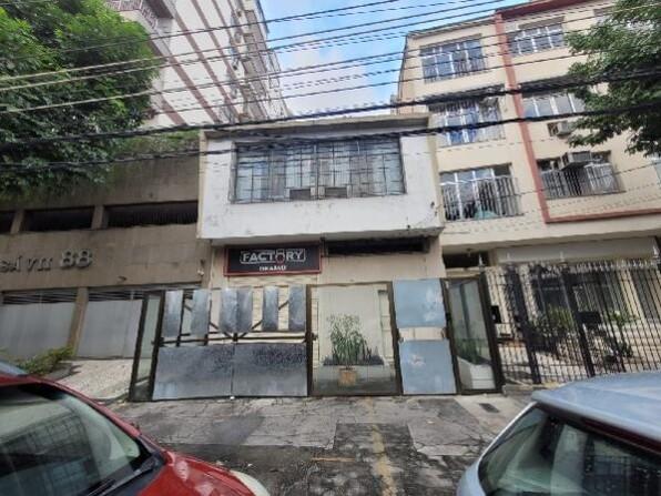 Casa com 1 quarto e 1 banheiro, área total de 1041m²