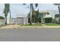 Casa ocupada com 289,78 m² construída