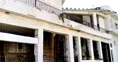 Residencial / Comercial com 5 Casas e Salão - Jardim Cotinha
