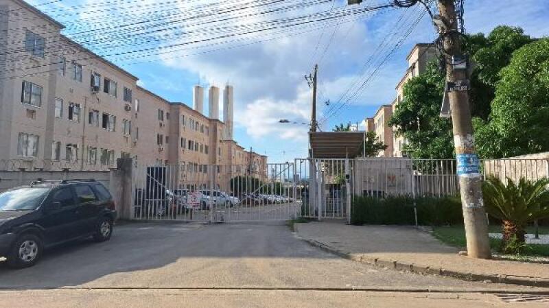 Apartamento com 2 quartos, 1 banheiro e 1 vaga