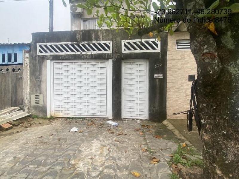 Casa com 2 Quartos e 1 Vaga em Guarujá