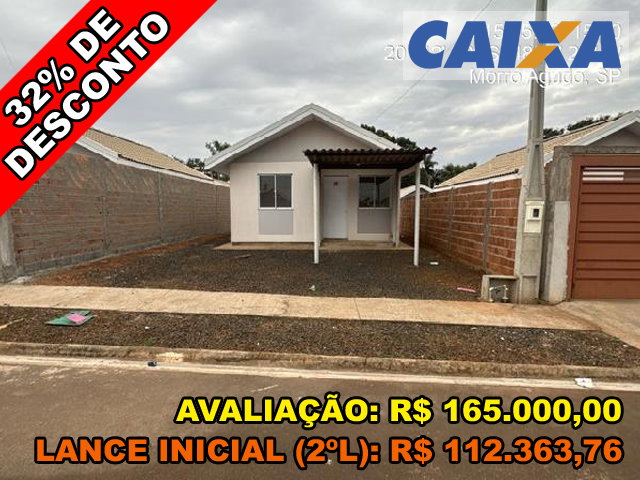 Casa com 2 Quartos, 45m² de Área Privativa e 200m² de Terreno