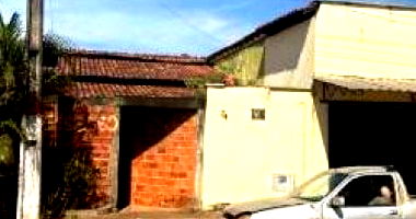 Casa padrão 4 quartos 3 banheiros 225m² ocupada