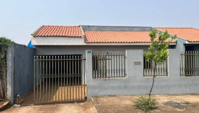 Casa espaçosa de 144 m² desocupada e pronta para moradia imediata