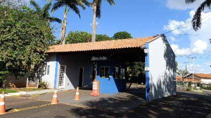 Casa Ocupada com 235m² de Área Construída em Fronteira/MG