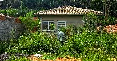 Casa com 2 quartos, 1 banheiro, vaga de garagem e 42,74m² privativos