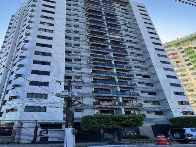 Apartamento 2 quartos, 1 banheiro, 1 vaga, 122m² total, desocupado