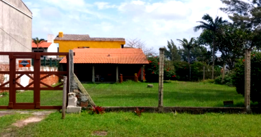 Terreno Urbano com Casa em Imbé/RS - Praia