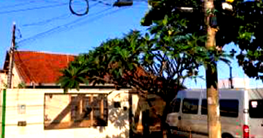 Casa espaçosa com 228 m² construída, ocupada e ideal para investimento