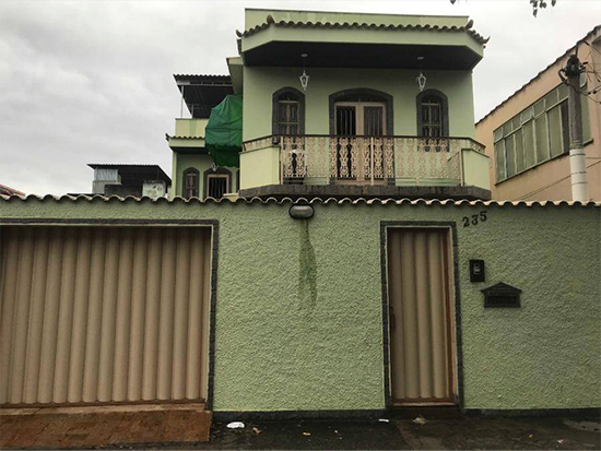 Casa com 1 vaga de garagem, 204m² construídos, ocupada