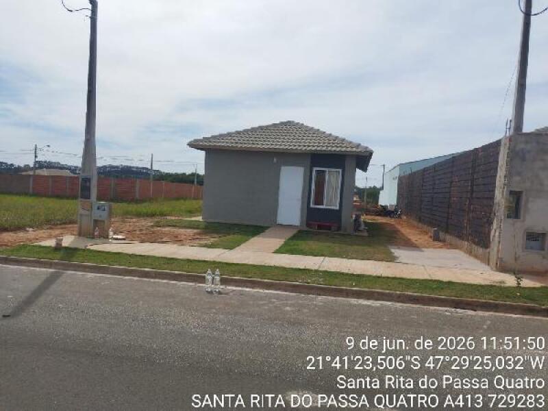 Casa com 2 Quartos e 1 Banheiro em Santa Rita do Passa Quatro