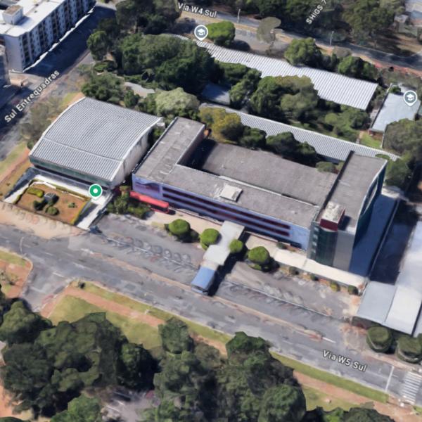 Imóvel Comercial Amplo em Brasília - 10.733m² Construídos