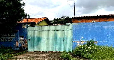 Casa 2 quartos, 1 banheiro, 1 vaga, 48m² construída, terreno 120m²