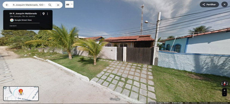 Casa com 3 quartos, piscina e churrasqueira