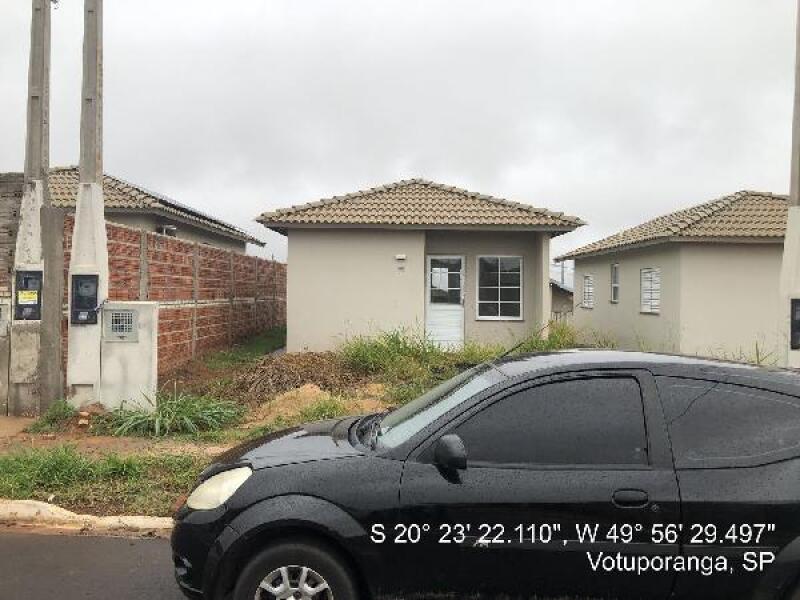 Casa com 2 Quartos e 2 Vagas em Votuporanga