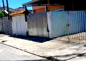 Casa com 2 quartos, 1 banheiro, lavabo, área construída 73,74m², 1 vaga