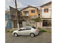 Casa em leilão com 3 quartos e 107,84m² de área construída
