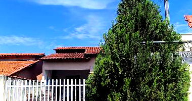 Casa com 2 quartos, 2 salas, cozinha e 1 vaga, 68,4m² construída