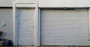Casa com 2 quartos, 1 banheiro, vaga de garagem e 50m² privativos