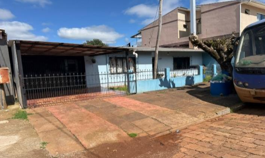 Casa com 195,31 m², 3 quartos, 2 banheiros, ocupada
