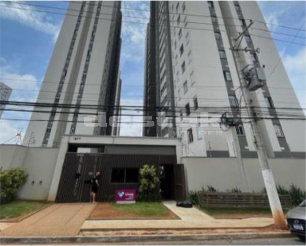 Apartamento com 2 quartos e varanda em São Paulo