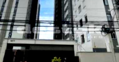 Apartamento com 2 quartos e varanda em São Paulo