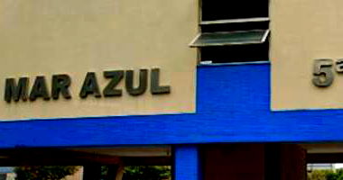 Apartamento no Condomínio Mar Azul com 3 Quartos