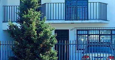 Casa com 142m² em Curitiba - Capão da Imbuia