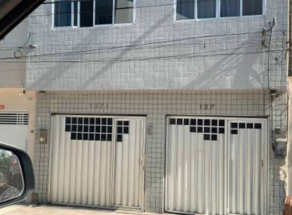Casa Ocupada na Avenida Dom Pedro II em Arcoverde/PE