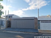 Casa com 3 quartos, 2 banheiros e 173,20 m² de área privativa