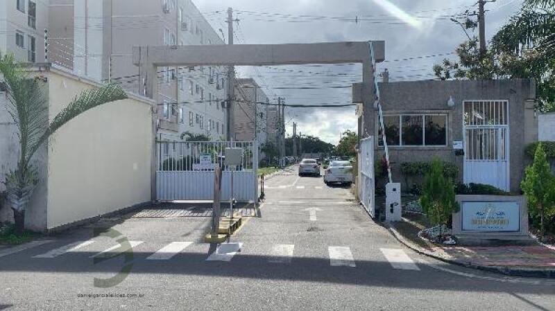 Apartamento com 2 quartos e vaga de garagem em Camaçari