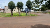 Terreno urbano de 520m² com galpão de madeira