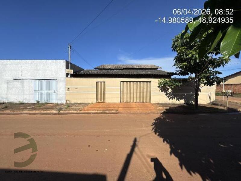 Casa com 3 Quartos e 2 Banheiros em Barro Alto