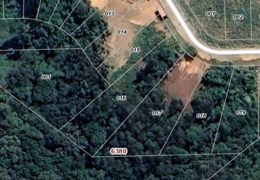 Terreno amplo de 1.363,95 m² desocupado, ideal para investimento