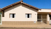 Casa Ocupada com 3 Quartos e 181m² de Área Construída