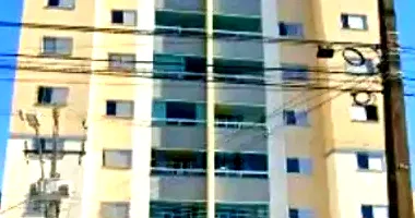 Apartamento com 2 Quartos em Leilão