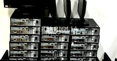 Lote 238: 25 Microcomputadores e 25 Monitores LED