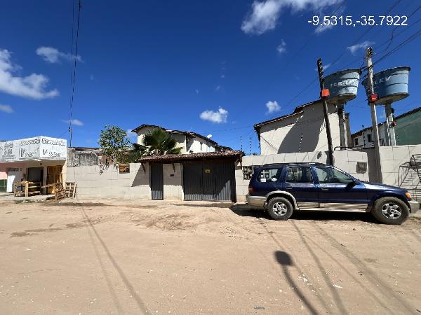 Casa com 2 Quartos e Varanda em Condomínio