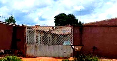 Casa com 2 Quartos e Garagem em Planaltina/GO