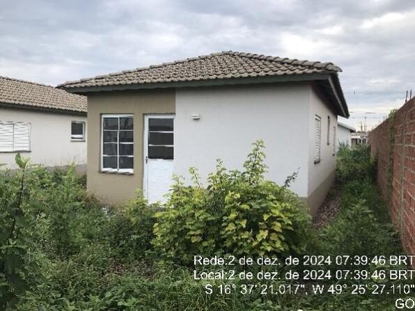 Casa com 2 quartos, 1 banheiro, 45,47m² área privativa, 1 vaga