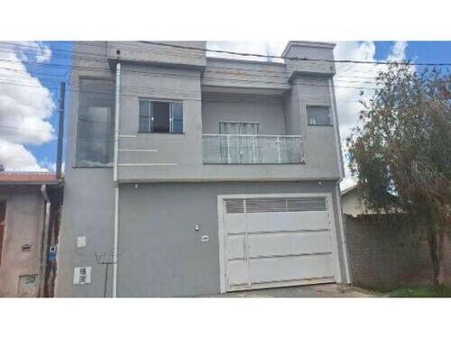 Sobrado 3 dorms, 1 banho, 42,75m² -