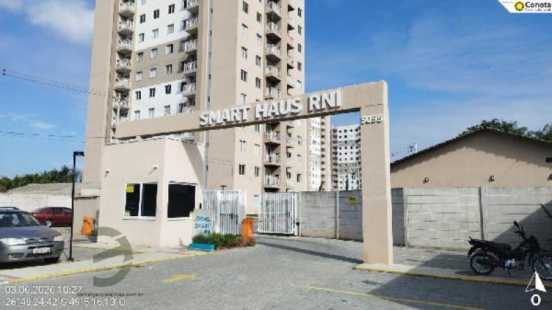 Apartamento 2 Quartos com Vaga em Condomínio
