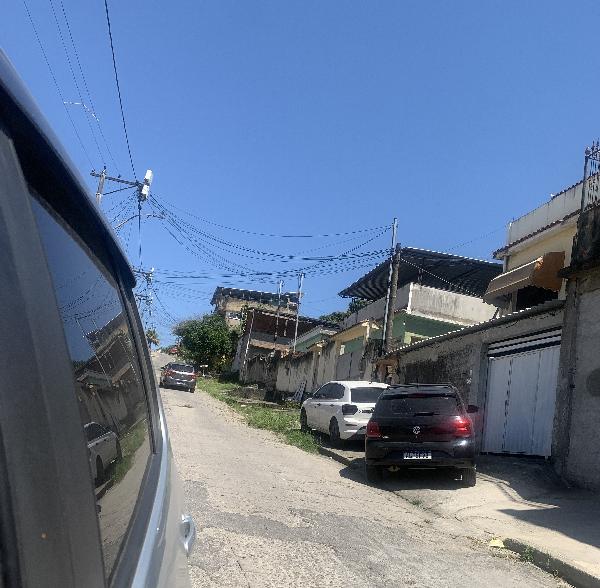 Casa com 3 quartos, 2 banheiros e 98m² de área privativa