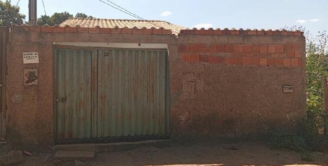 Casa com 3 quartos, 2 banheiros, 1 vaga, 120m², ocupada