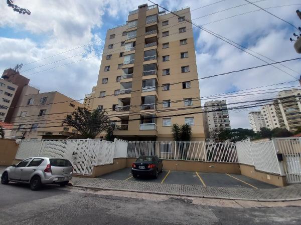 Apartamento com 3 Quartos e 2 Vagas em Água Fria
