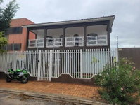 Casa com 4 quartos em Cuiabá, MT