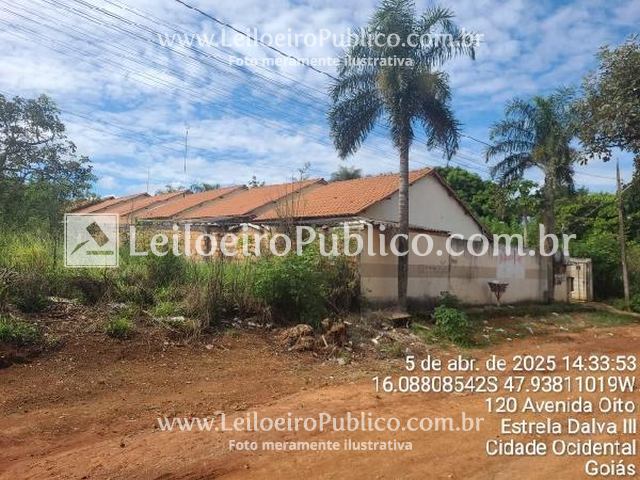 Casa com 2 quartos, varanda, 54,39m², 1 vaga, desocupada