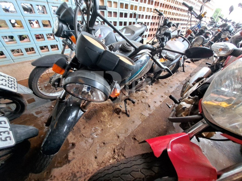Yamaha YBR 125K 2002 - Motocicleta em ótimo estado
