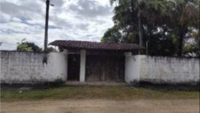 Casa Padrão com 3 Quartos e 2 Banheiros em São Lourenço da Mata