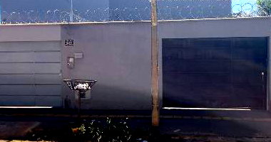 Casa com 3 quartos, 2 banheiros e 103 m²